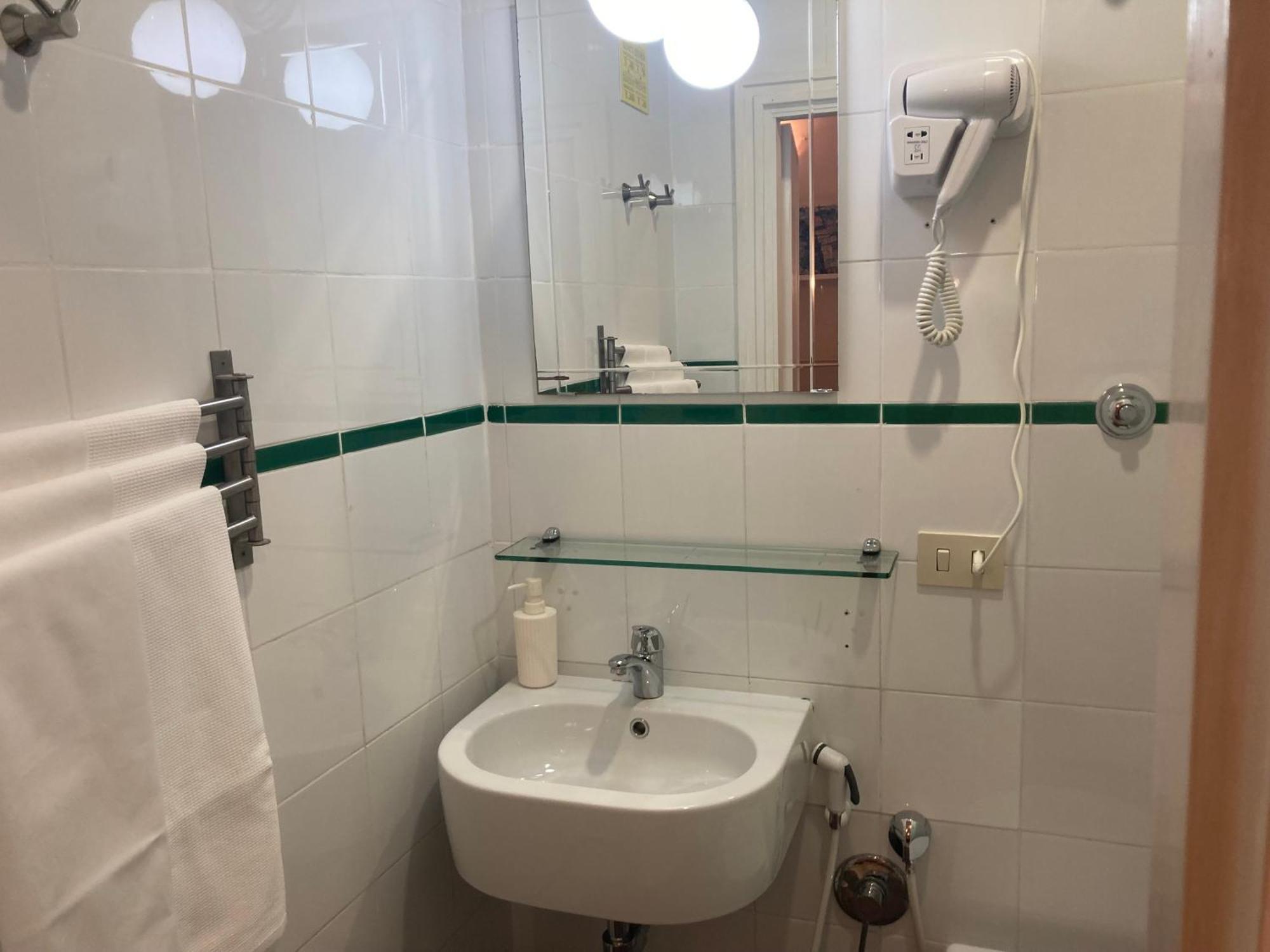 Hotel Indipendenza Rom Eksteriør billede